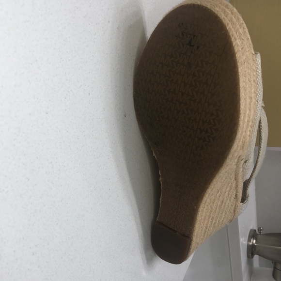 Michael Kors Damita Wedge in natural fabric - size 6 - Picture 11 of 13